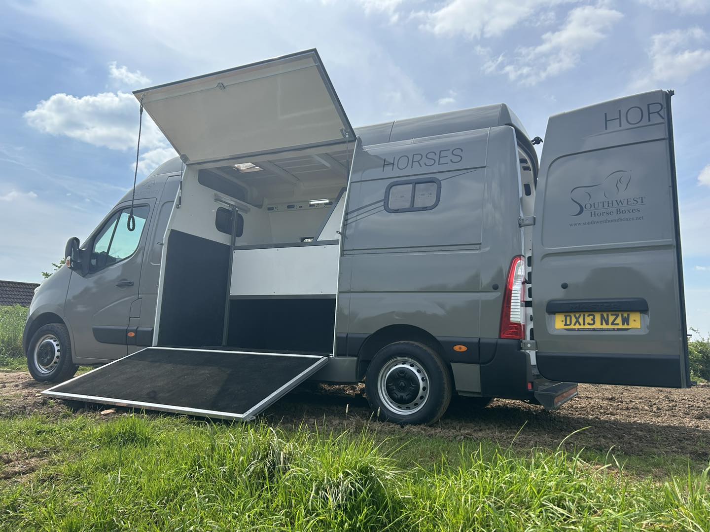 Horse-Van-Conversions